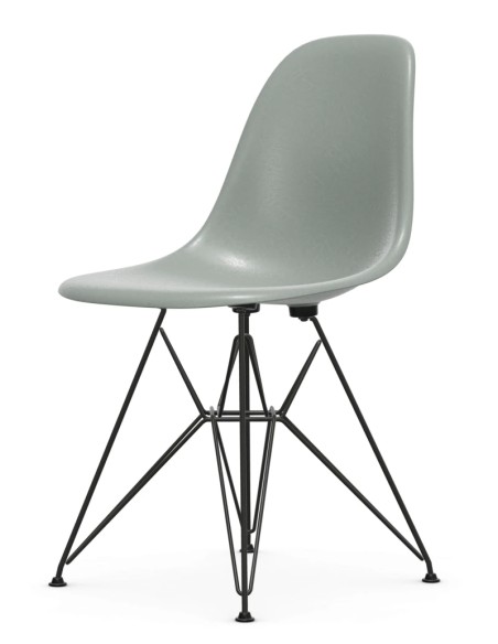 Eames fiberglass side chair dsr