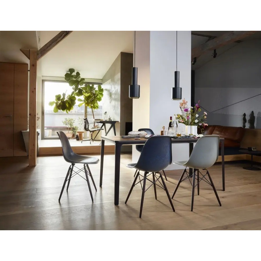 Eames fiberglass side chair dsr