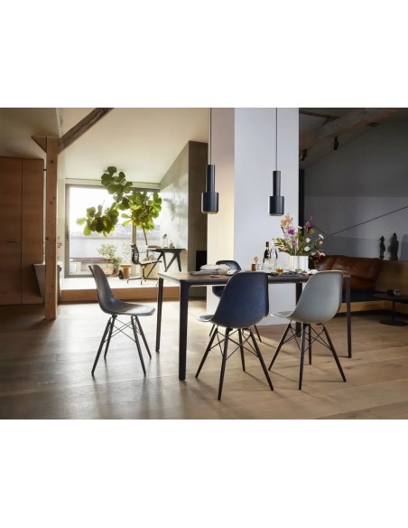 Eames fiberglass side chair dsr